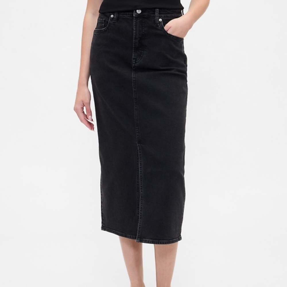 CHARLIE B Black Midi Denim Skirt
